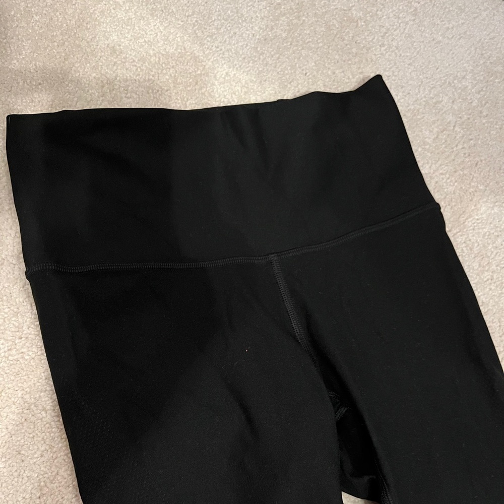 Lululemon leggings size 6